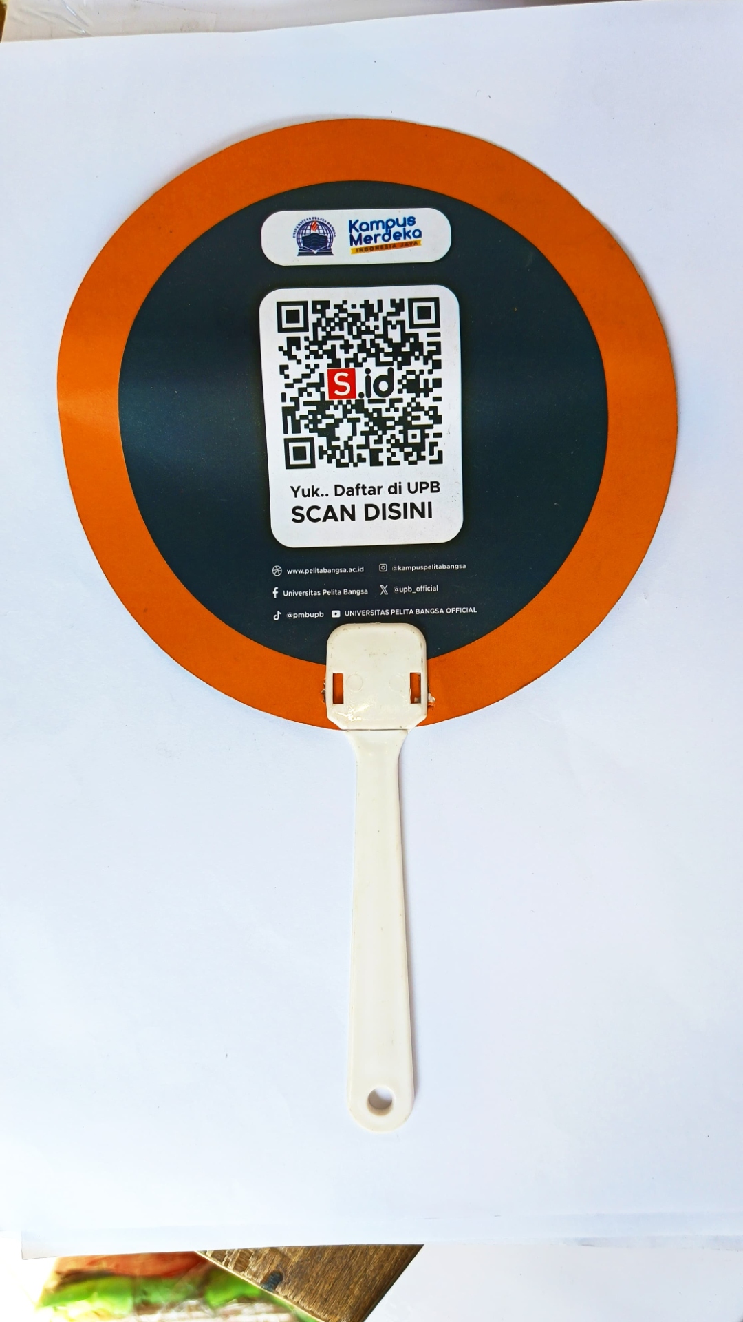Gift set ID card dan lanyard